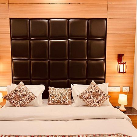 Hotel Hill View, Mussoorie - Near Jw Marriott Mussoorie, M 77377-32479 Eksteriør billede