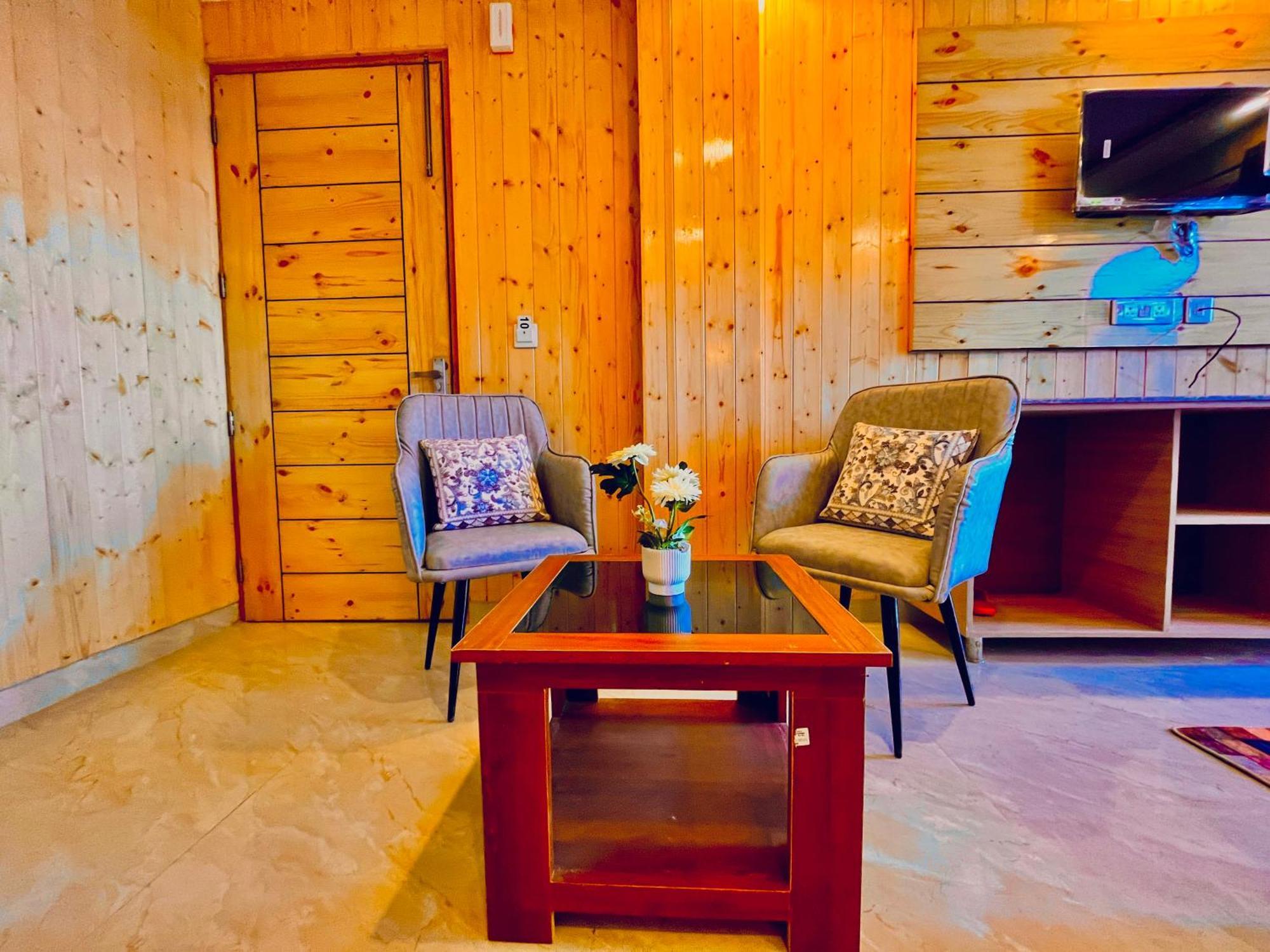 Hotel Hill View, Mussoorie - Near Jw Marriott Mussoorie, M 77377-32479 Eksteriør billede