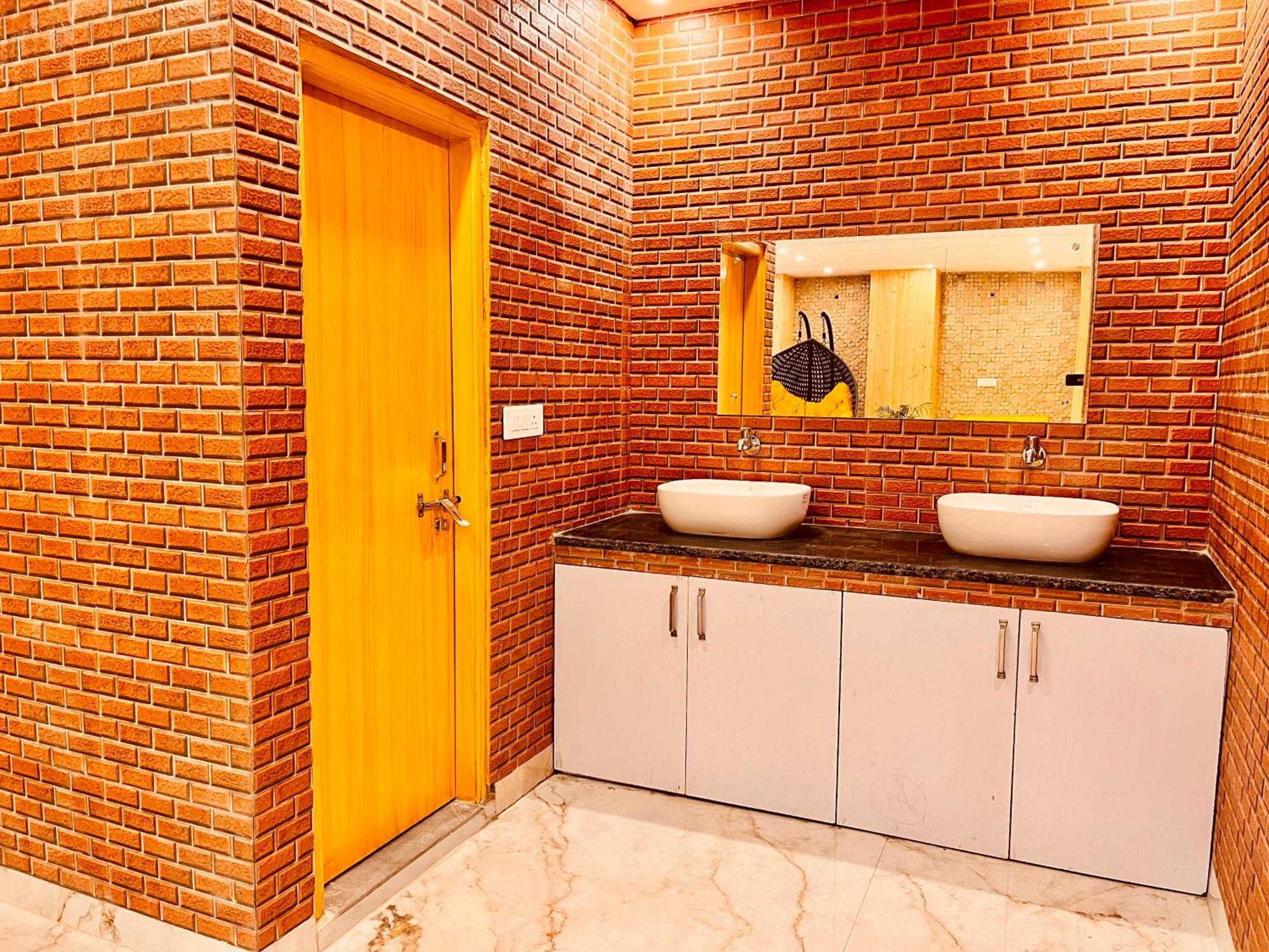 Hotel Hill View, Mussoorie - Near Jw Marriott Mussoorie, M 77377-32479 Eksteriør billede
