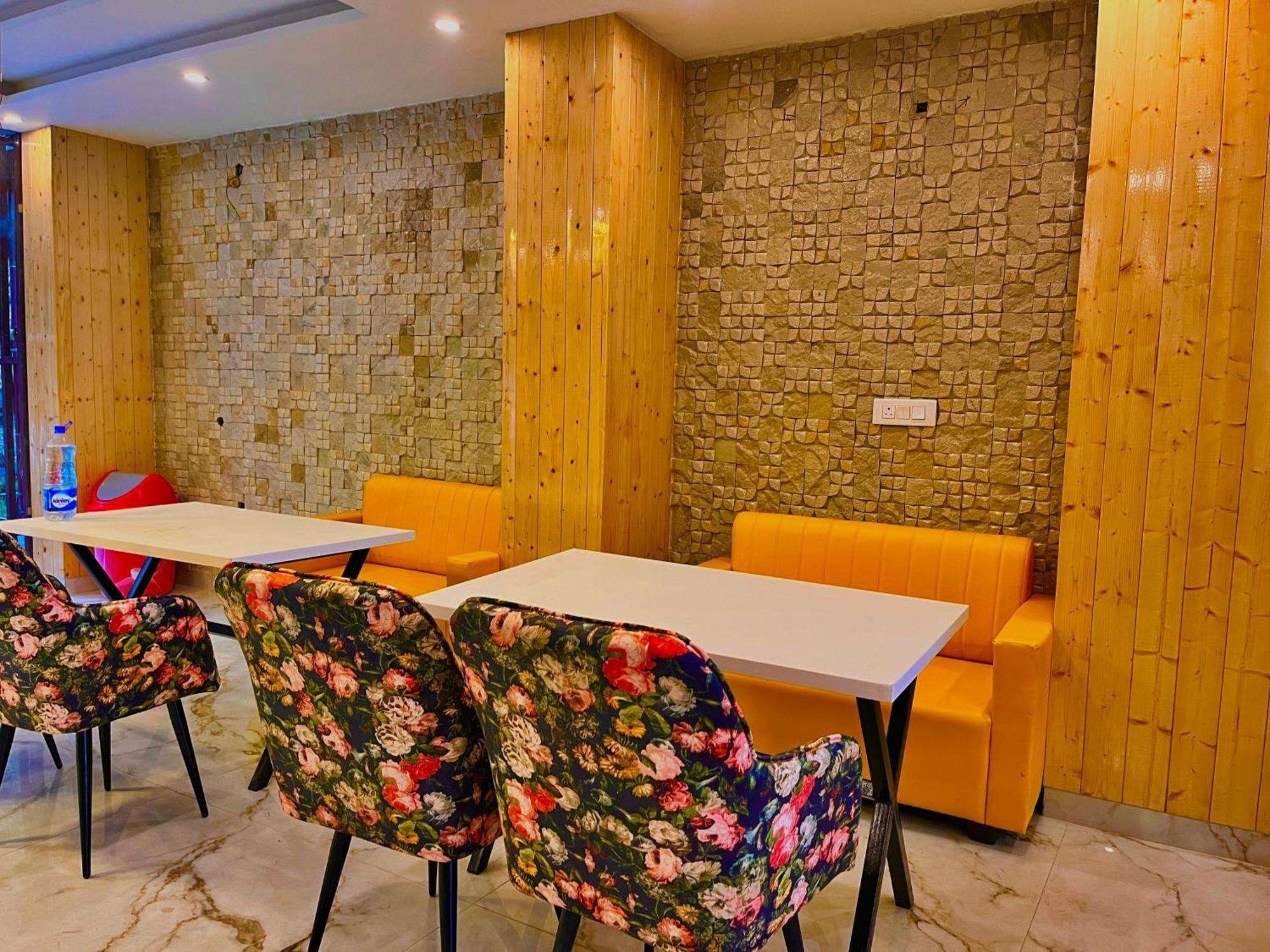 Hotel Hill View, Mussoorie - Near Jw Marriott Mussoorie, M 77377-32479 Eksteriør billede