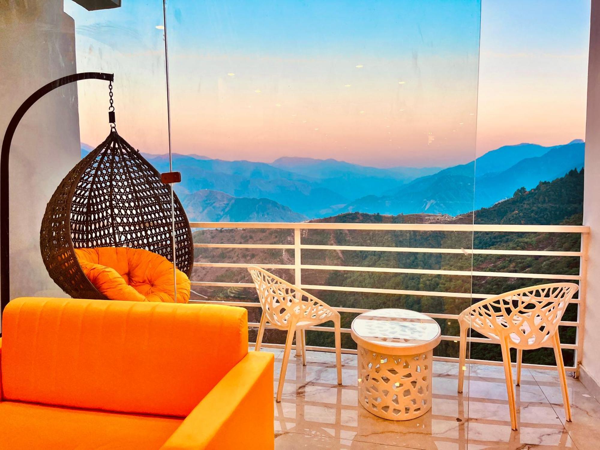 Hotel Hill View, Mussoorie - Near Jw Marriott Mussoorie, M 77377-32479 Eksteriør billede
