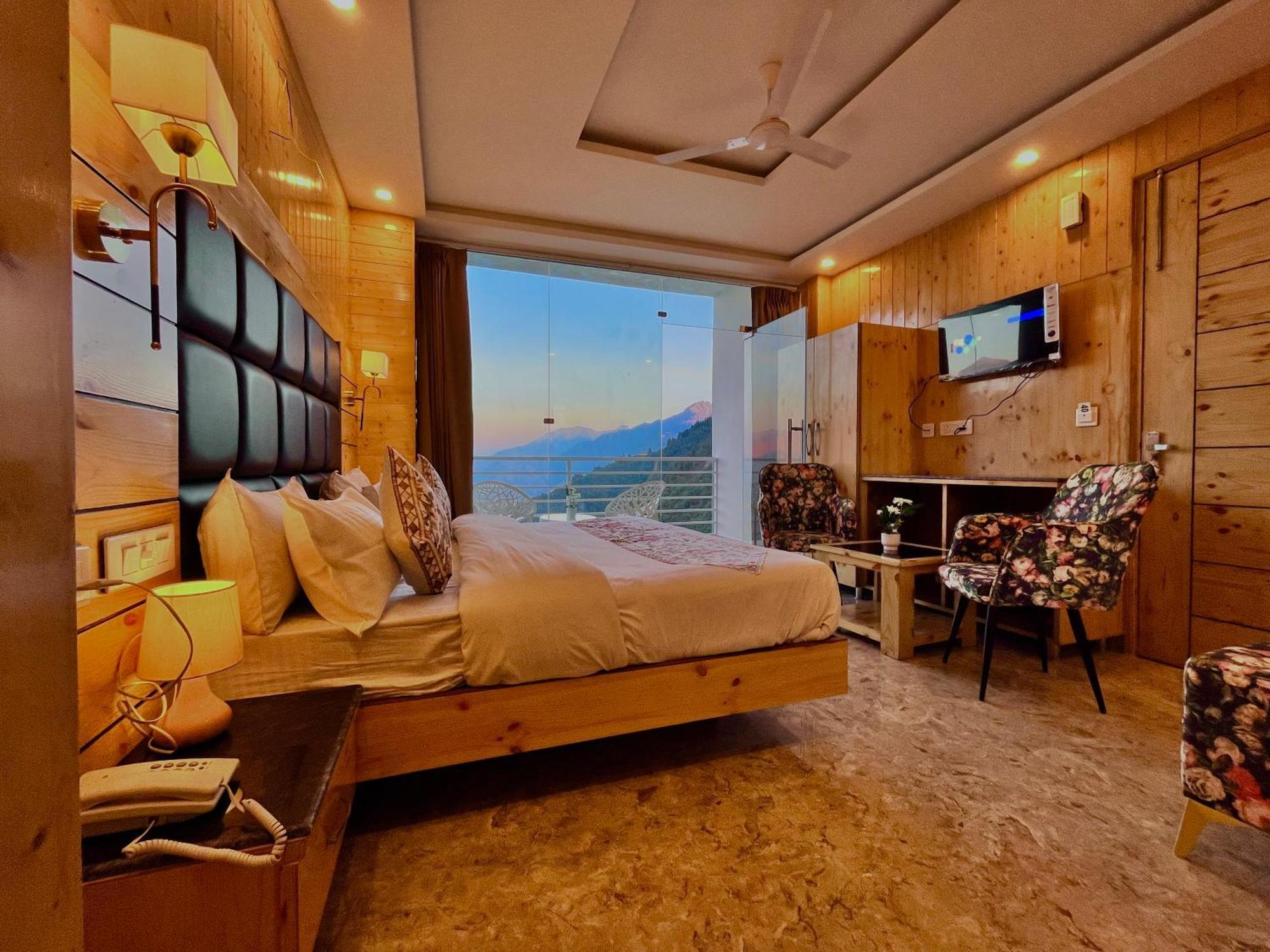 Hotel Hill View, Mussoorie - Near Jw Marriott Mussoorie, M 77377-32479 Eksteriør billede